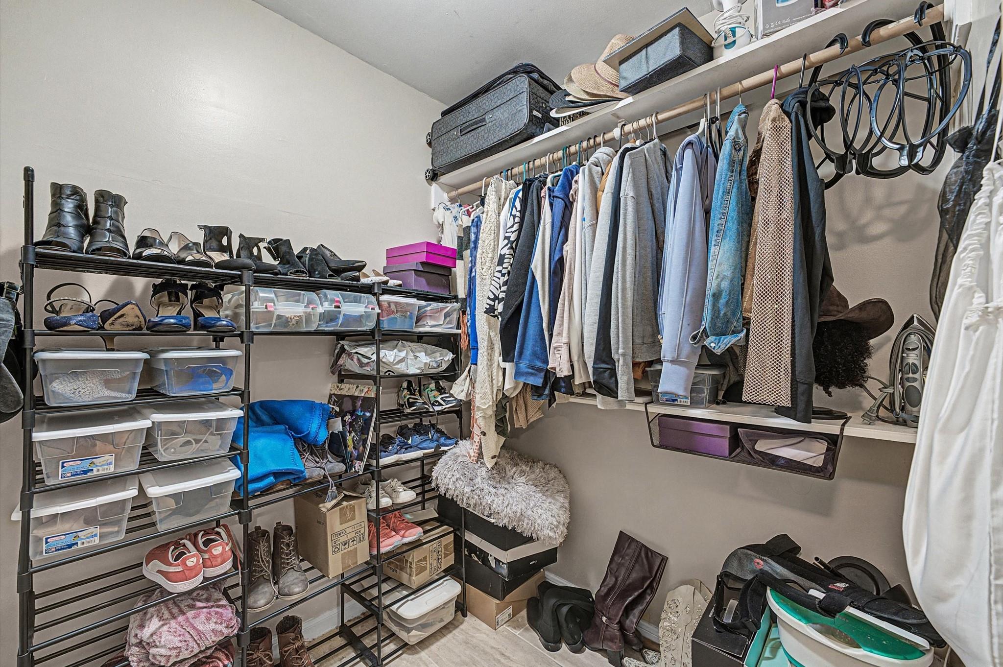 2211 River Falls Drive