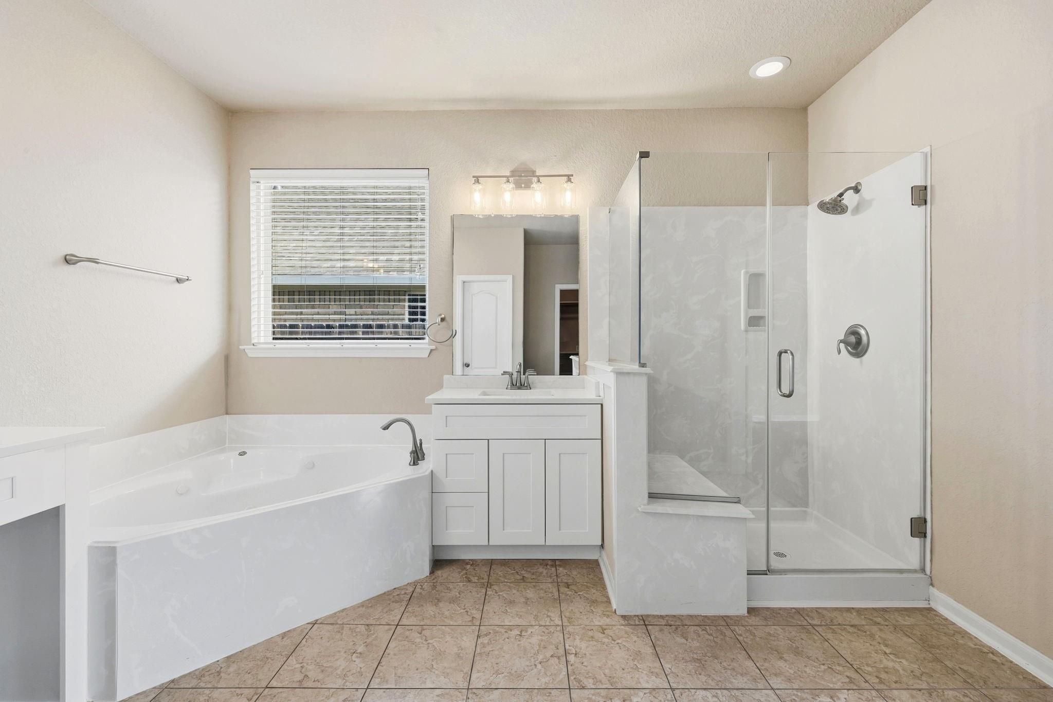 13814 Parkers Cove