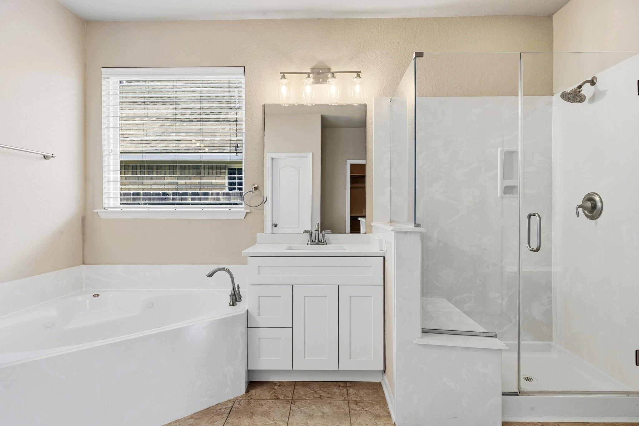 13814 Parkers Cove