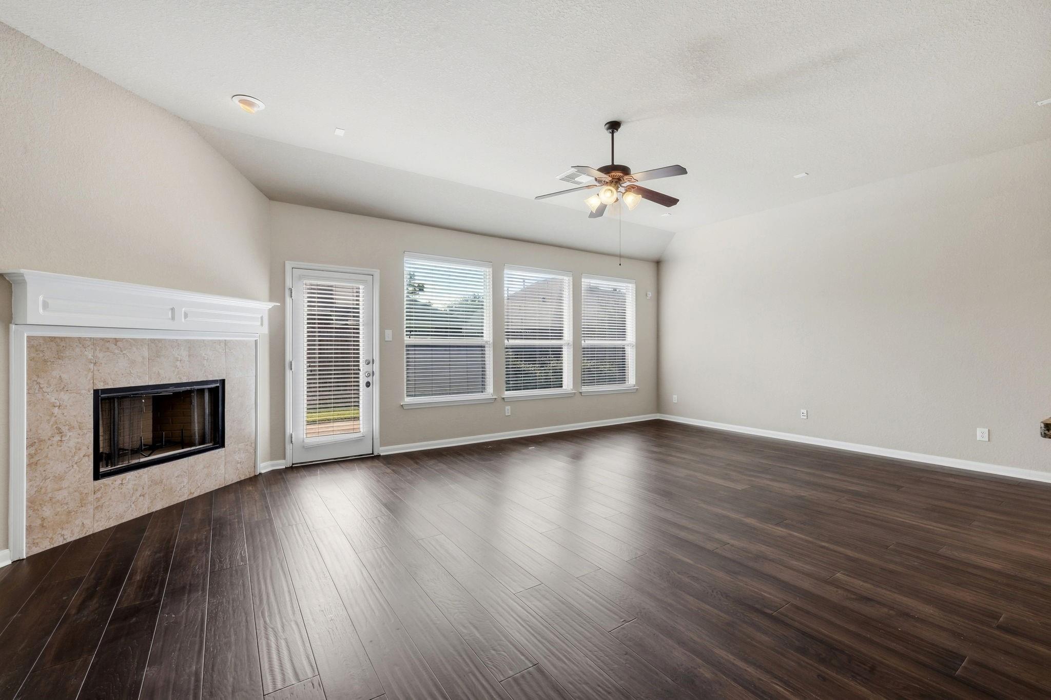 13814 Parkers Cove