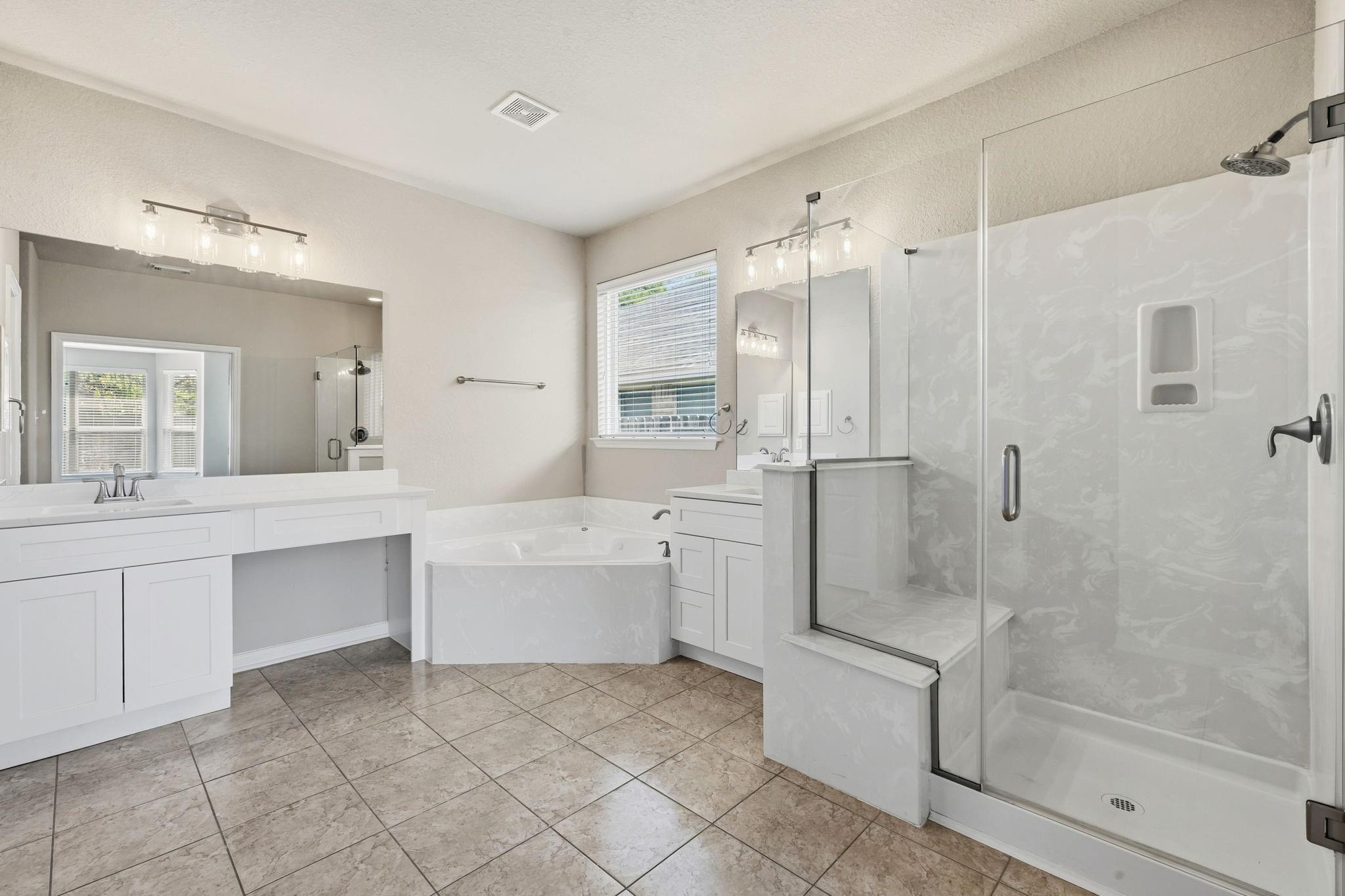 13814 Parkers Cove