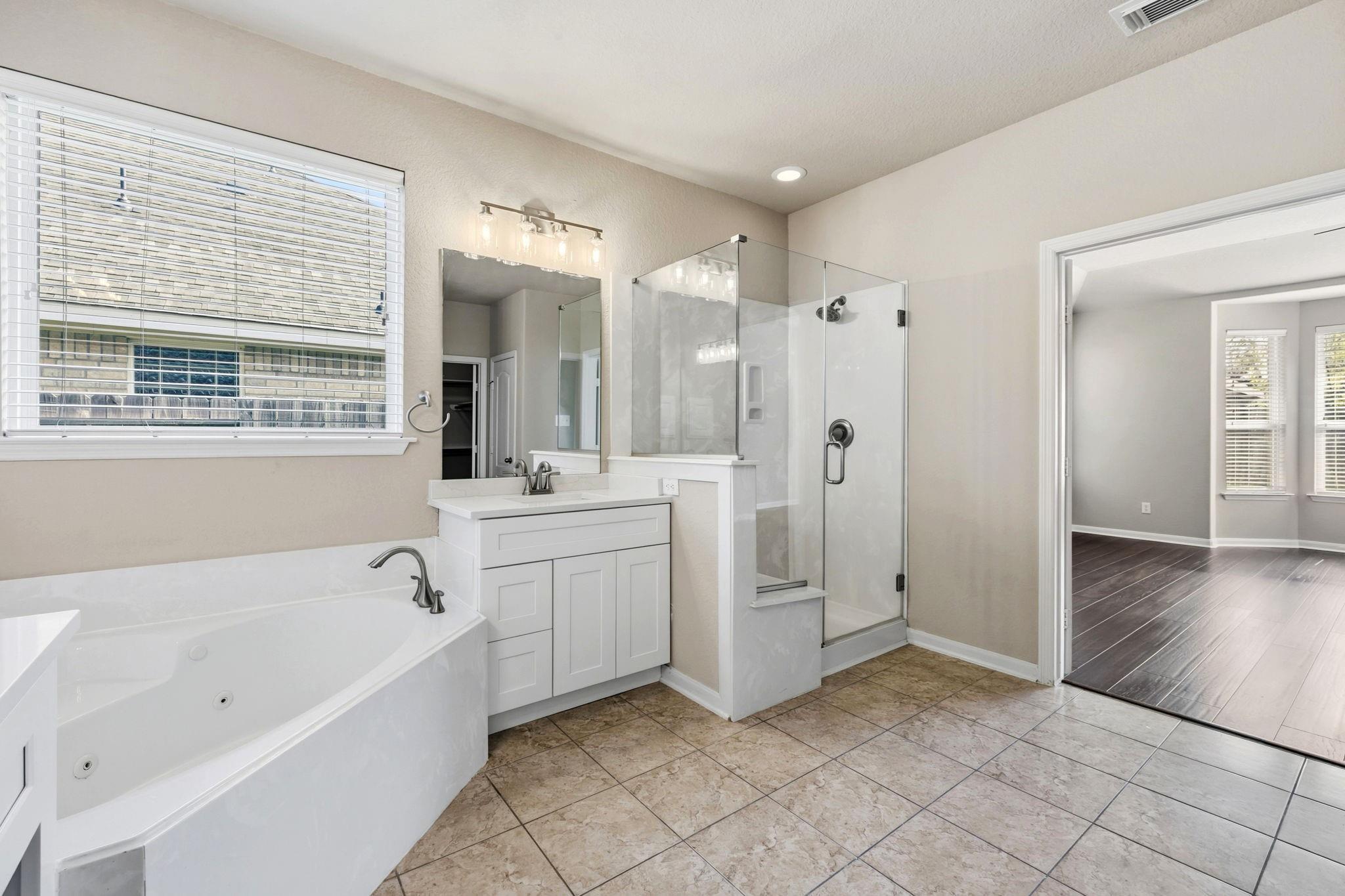 13814 Parkers Cove