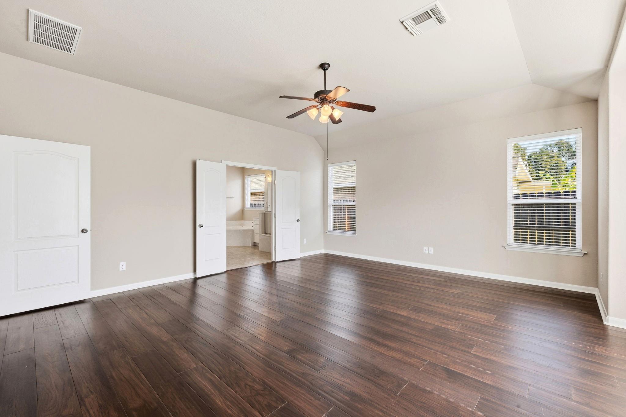 13814 Parkers Cove