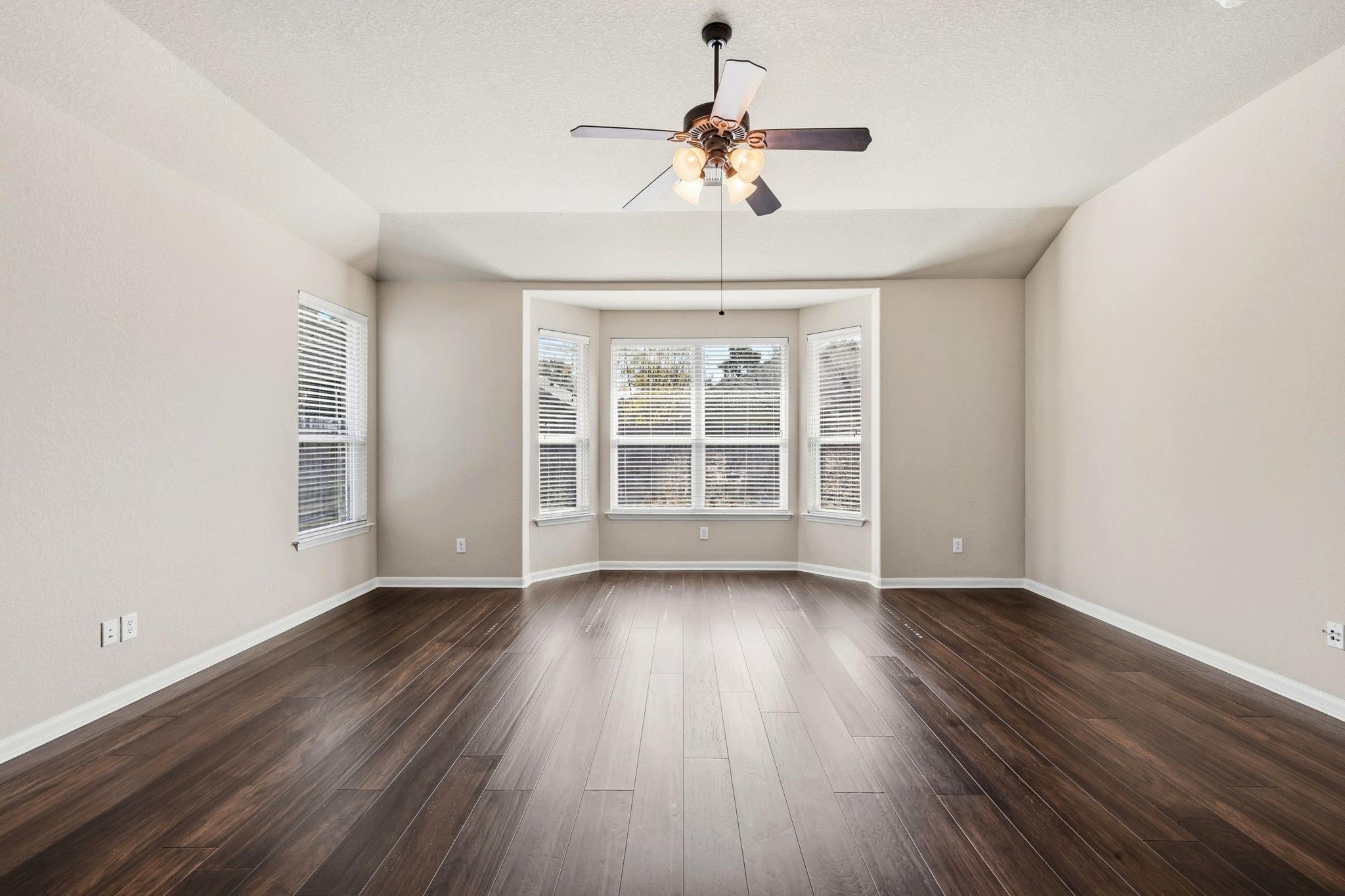 13814 Parkers Cove