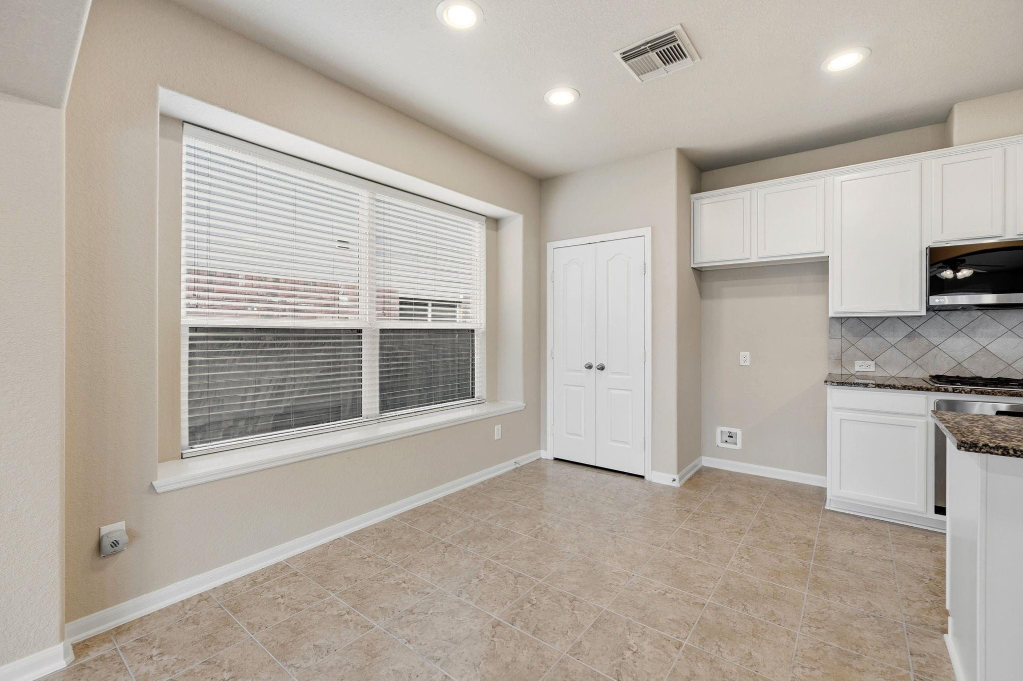 13814 Parkers Cove