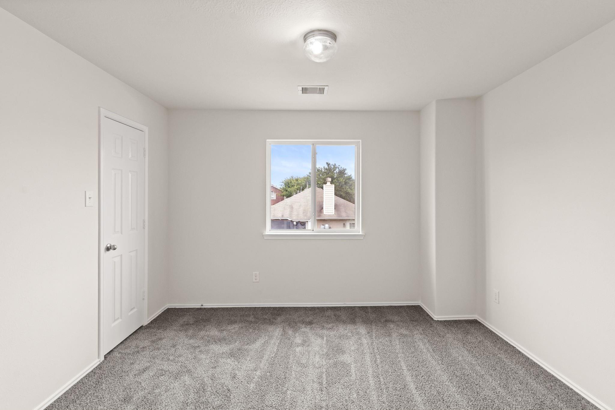 915 Crestmont Trail Drive