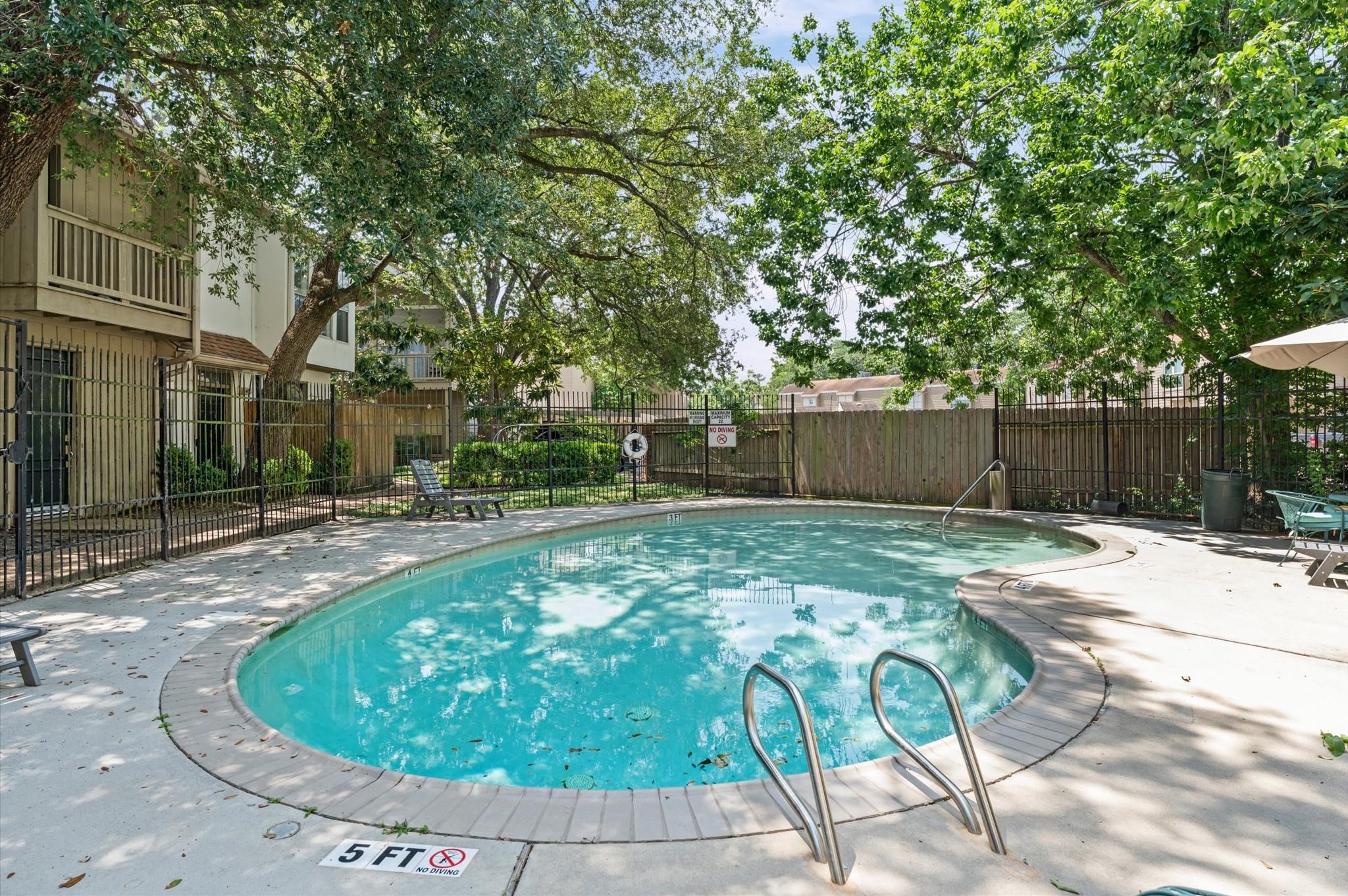 2100 Tanglewilde Street # 404