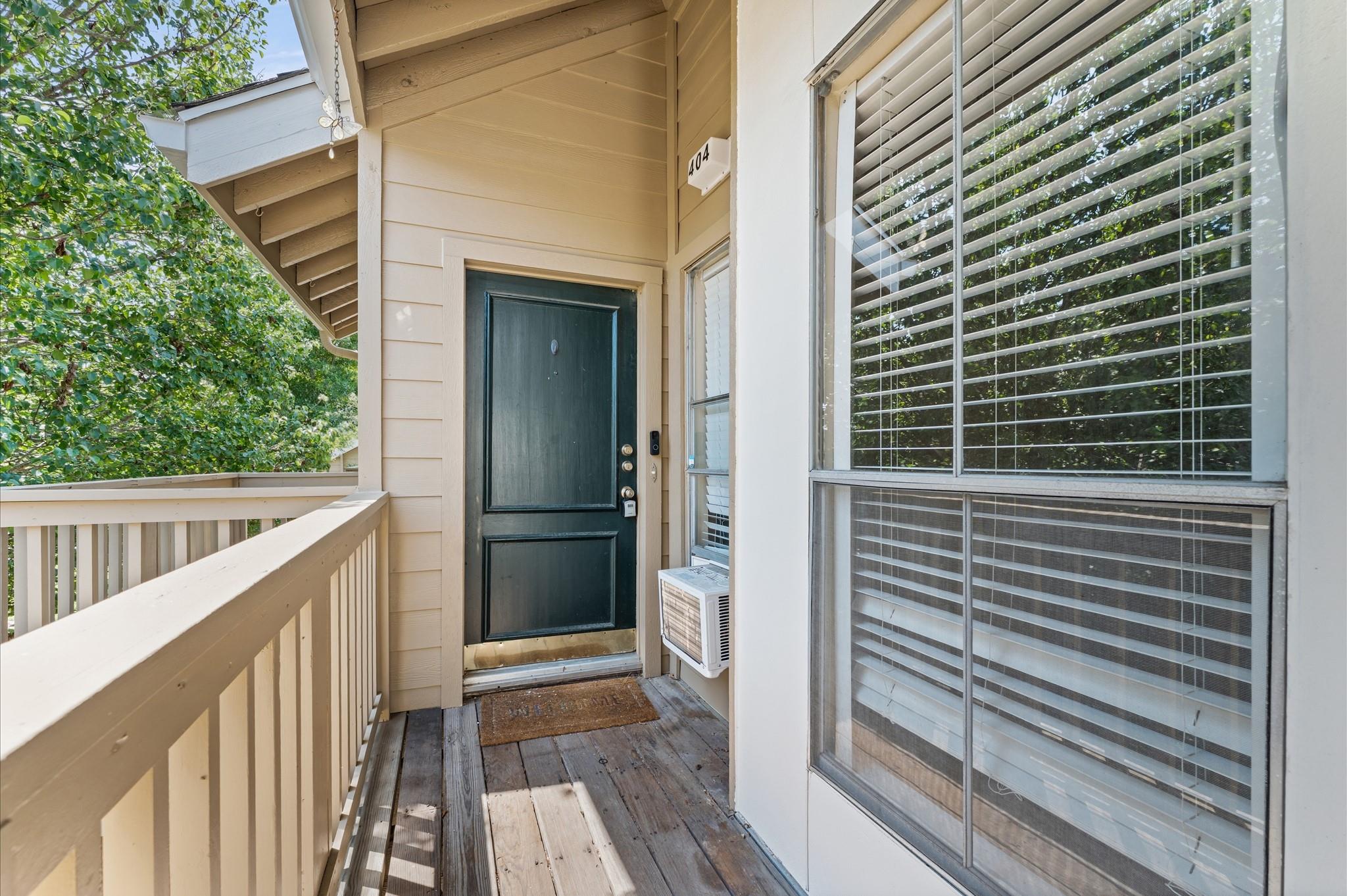 2100 Tanglewilde Street # 404