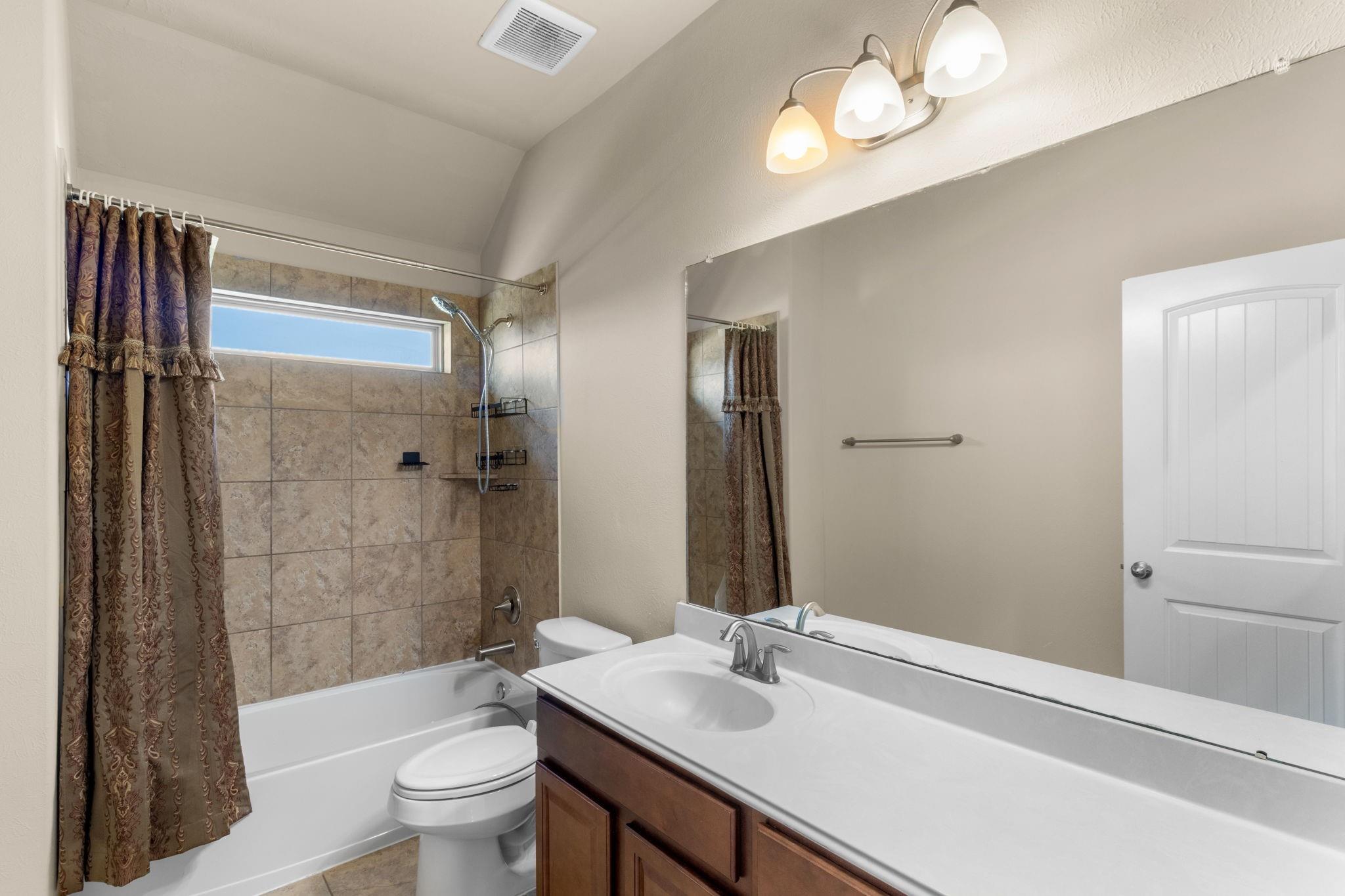 20907 Sedgefield Meadow Cir