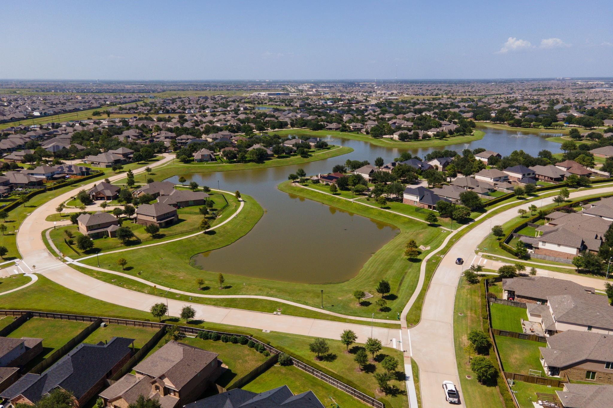 20907 Sedgefield Meadow Cir