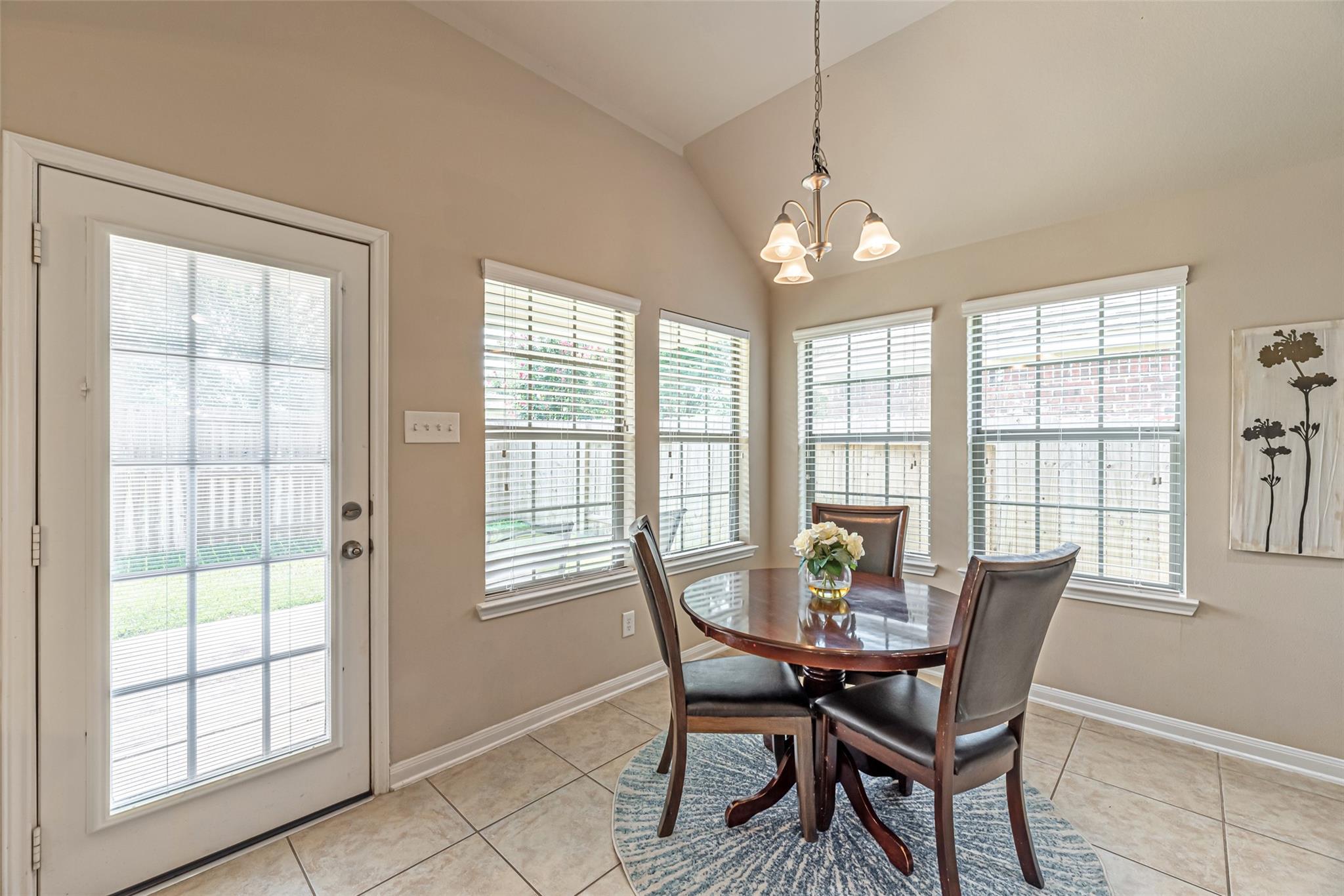 119 Emerald Loch Lane