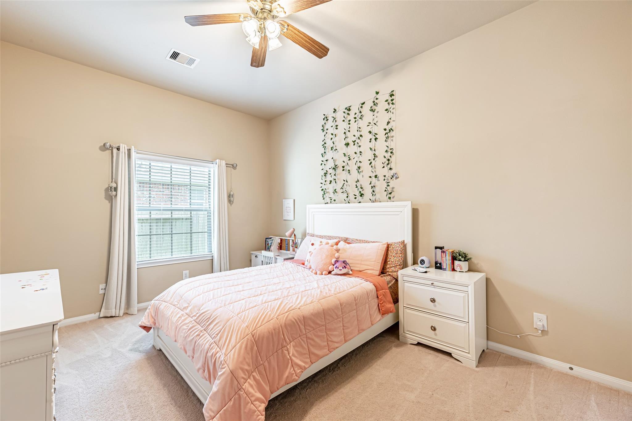 119 Emerald Loch Lane