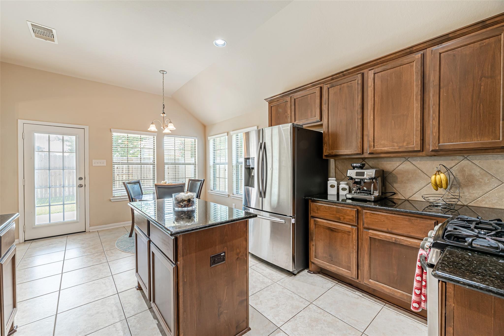 119 Emerald Loch Lane