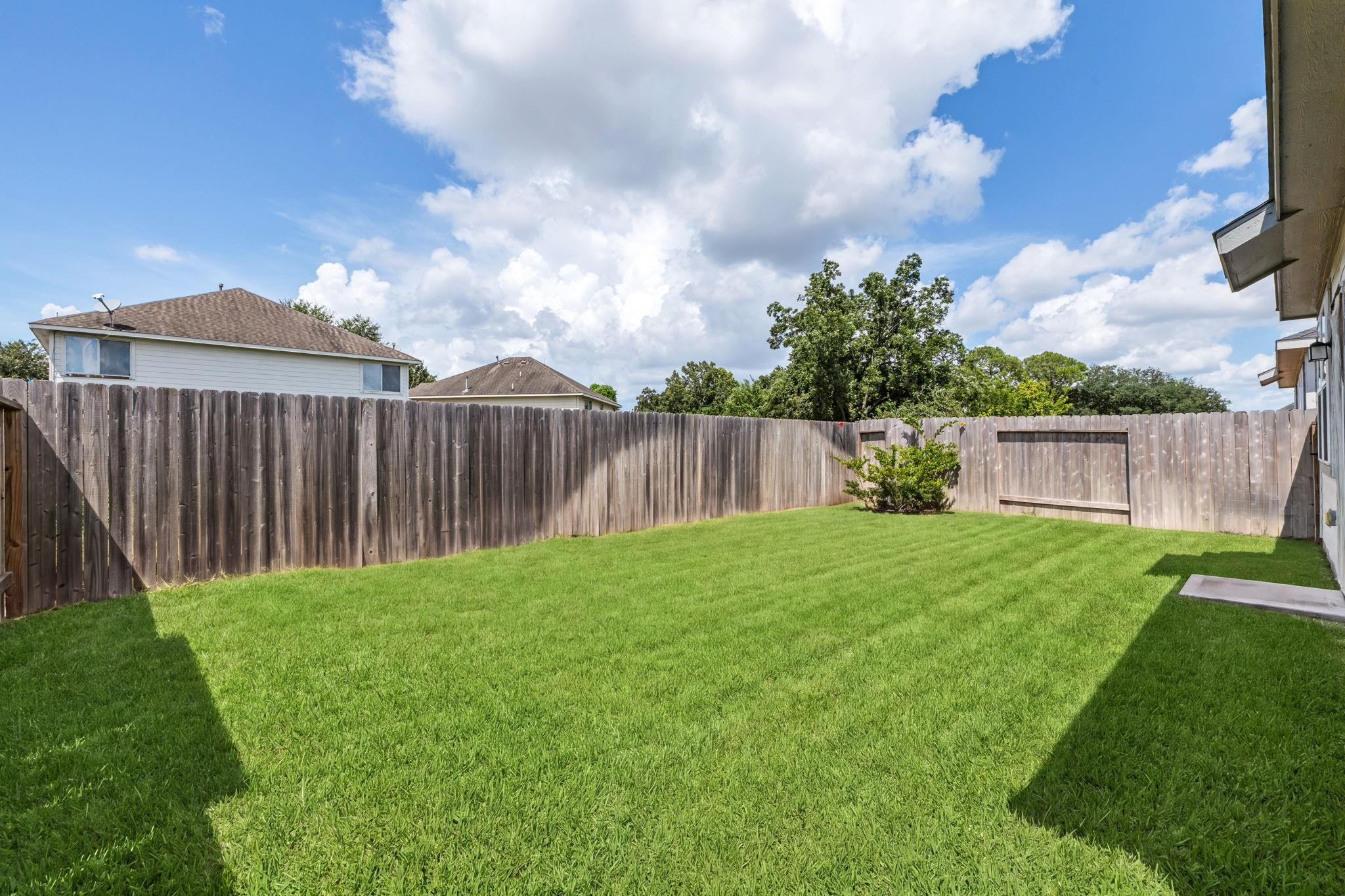 1902 Whispering River Drive
