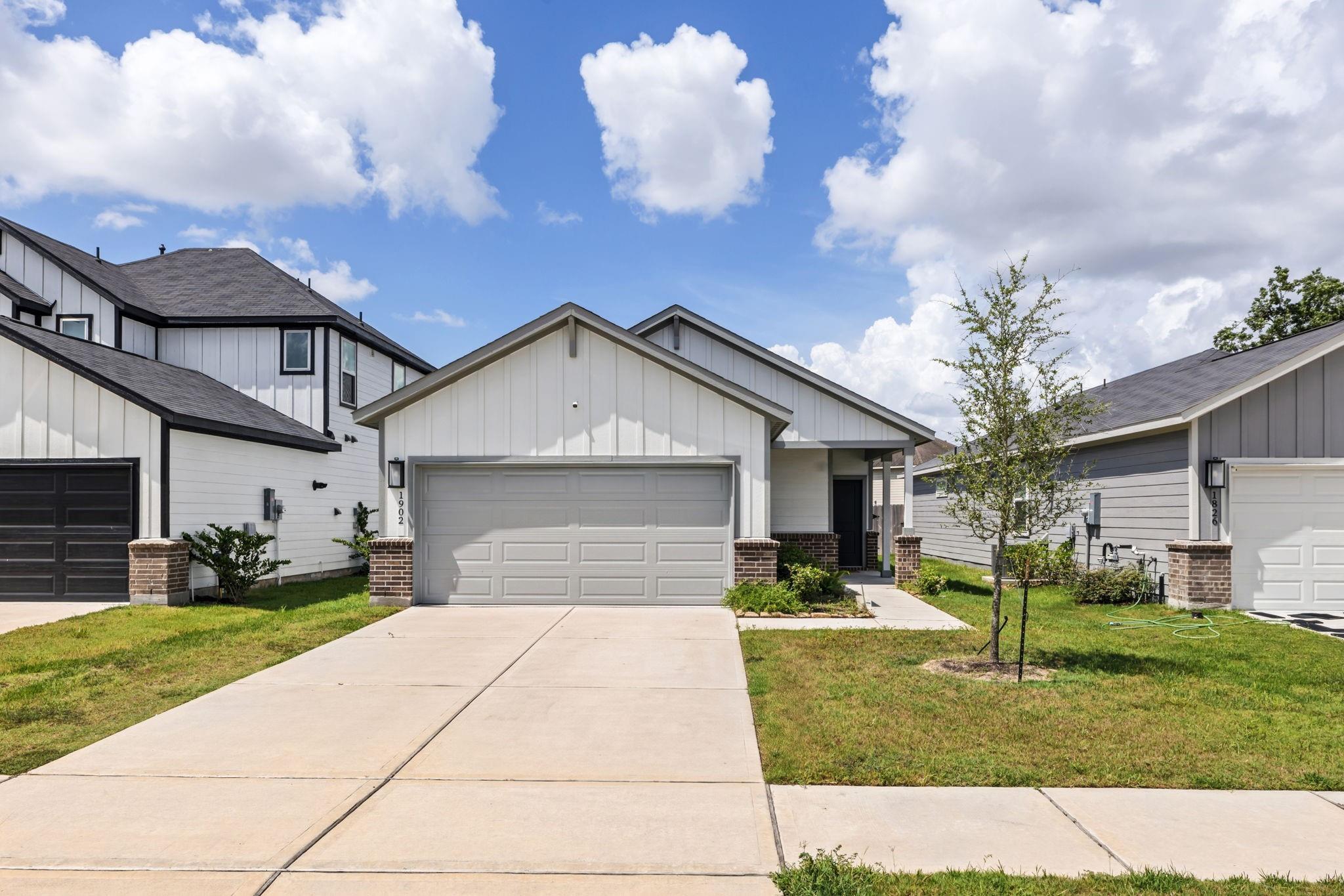 1902 Whispering River Drive
