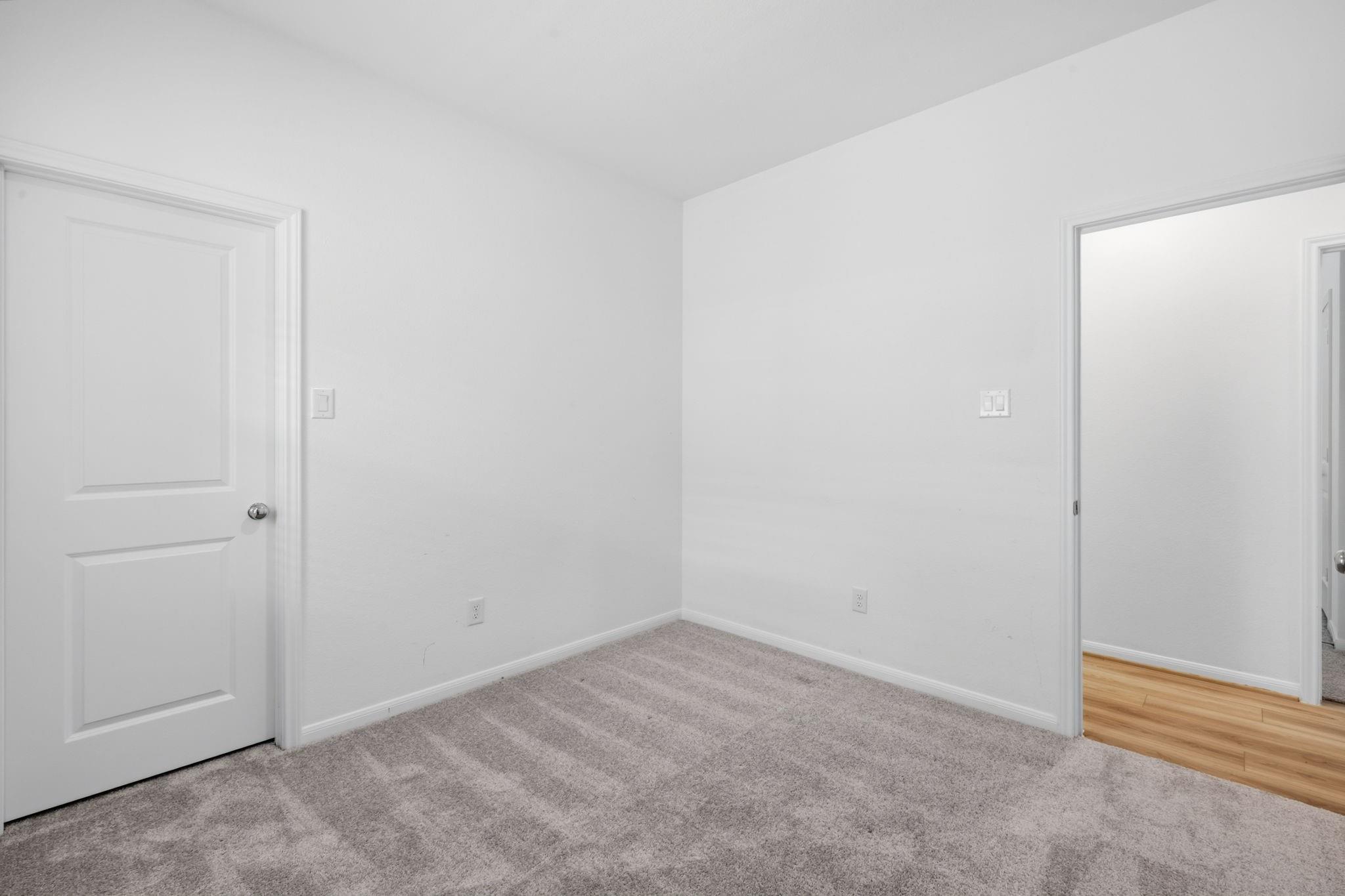 1902 Whispering River Drive