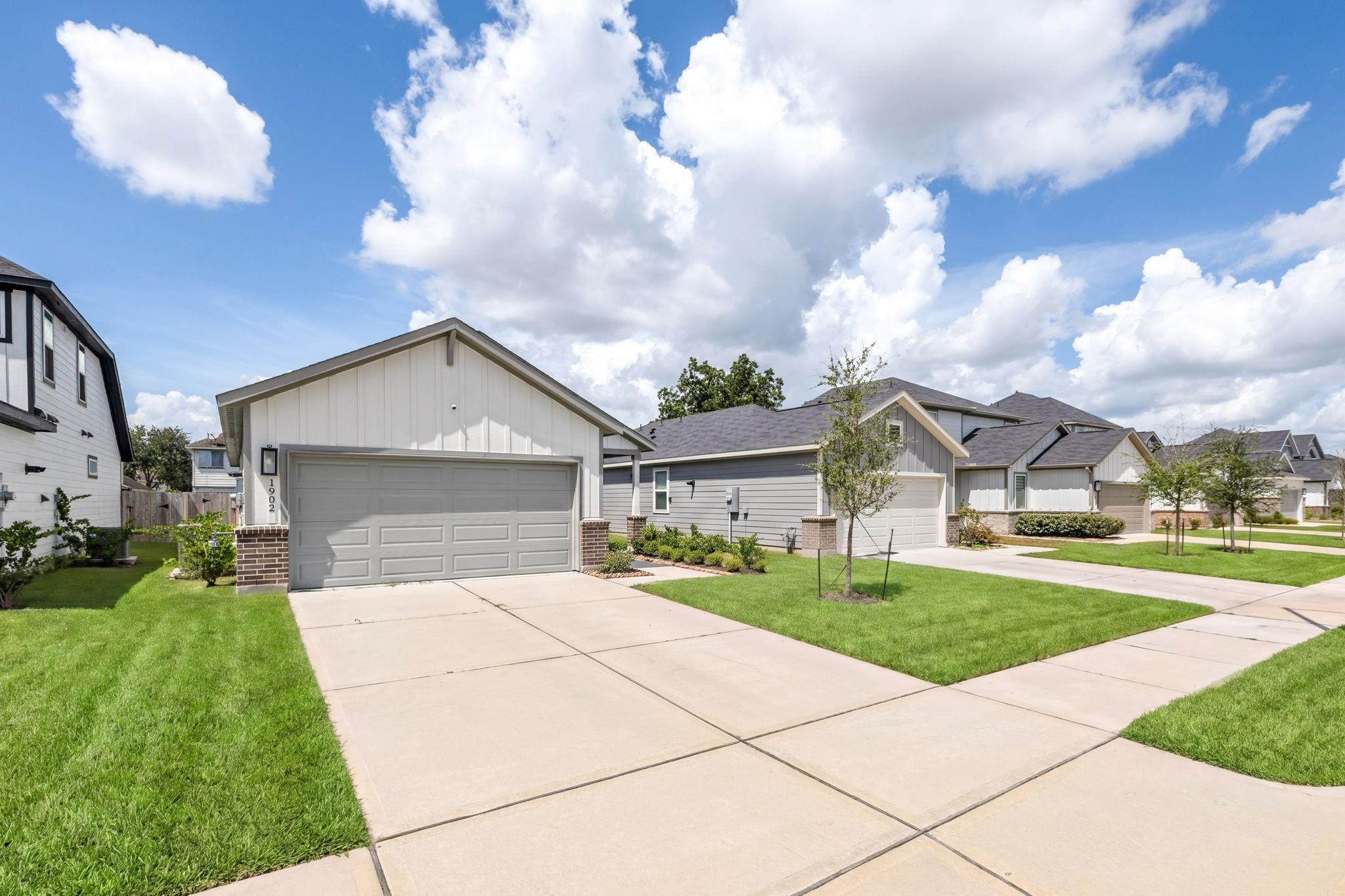 1902 Whispering River Drive
