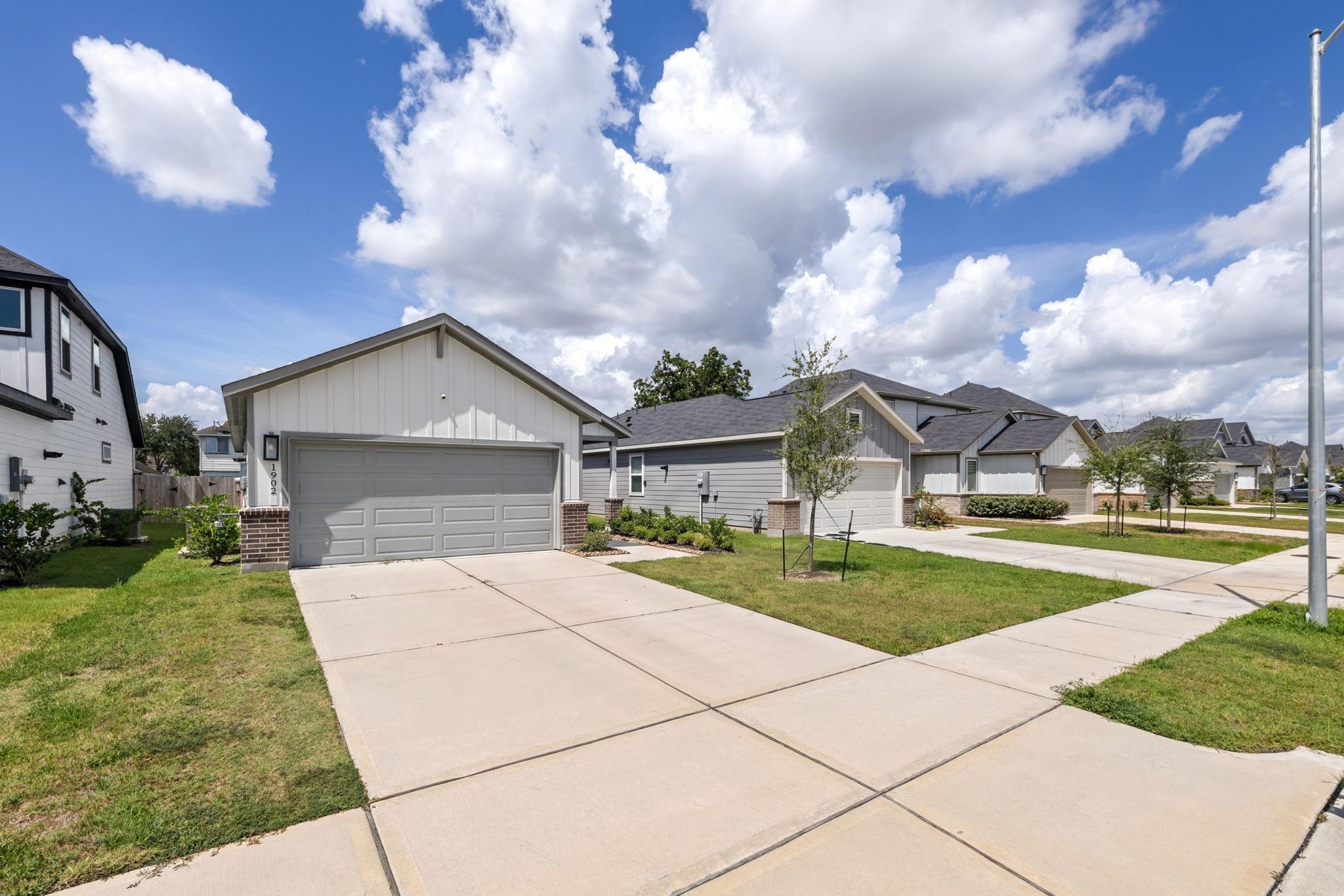 1902 Whispering River Drive