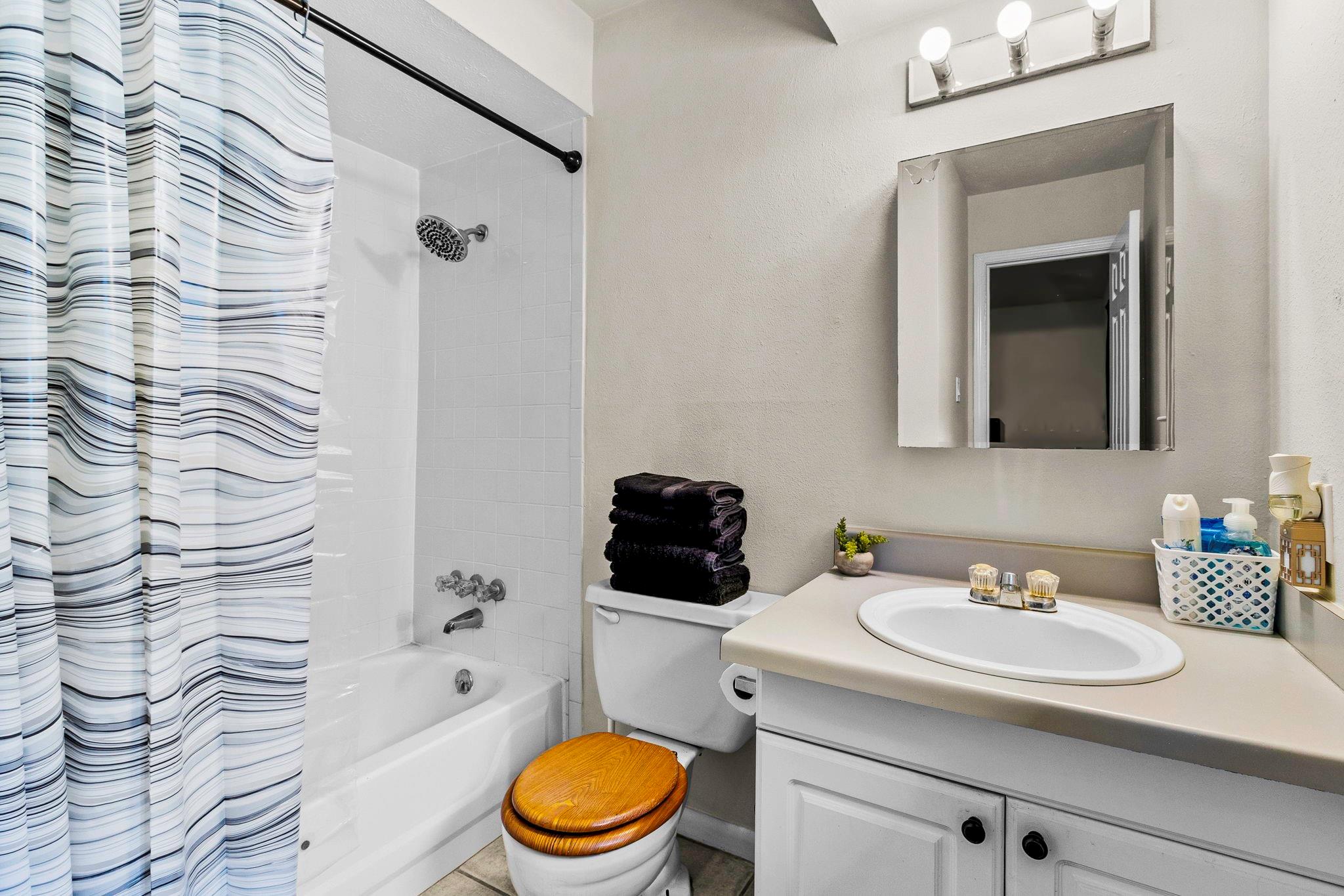 163 Westwood Drive E