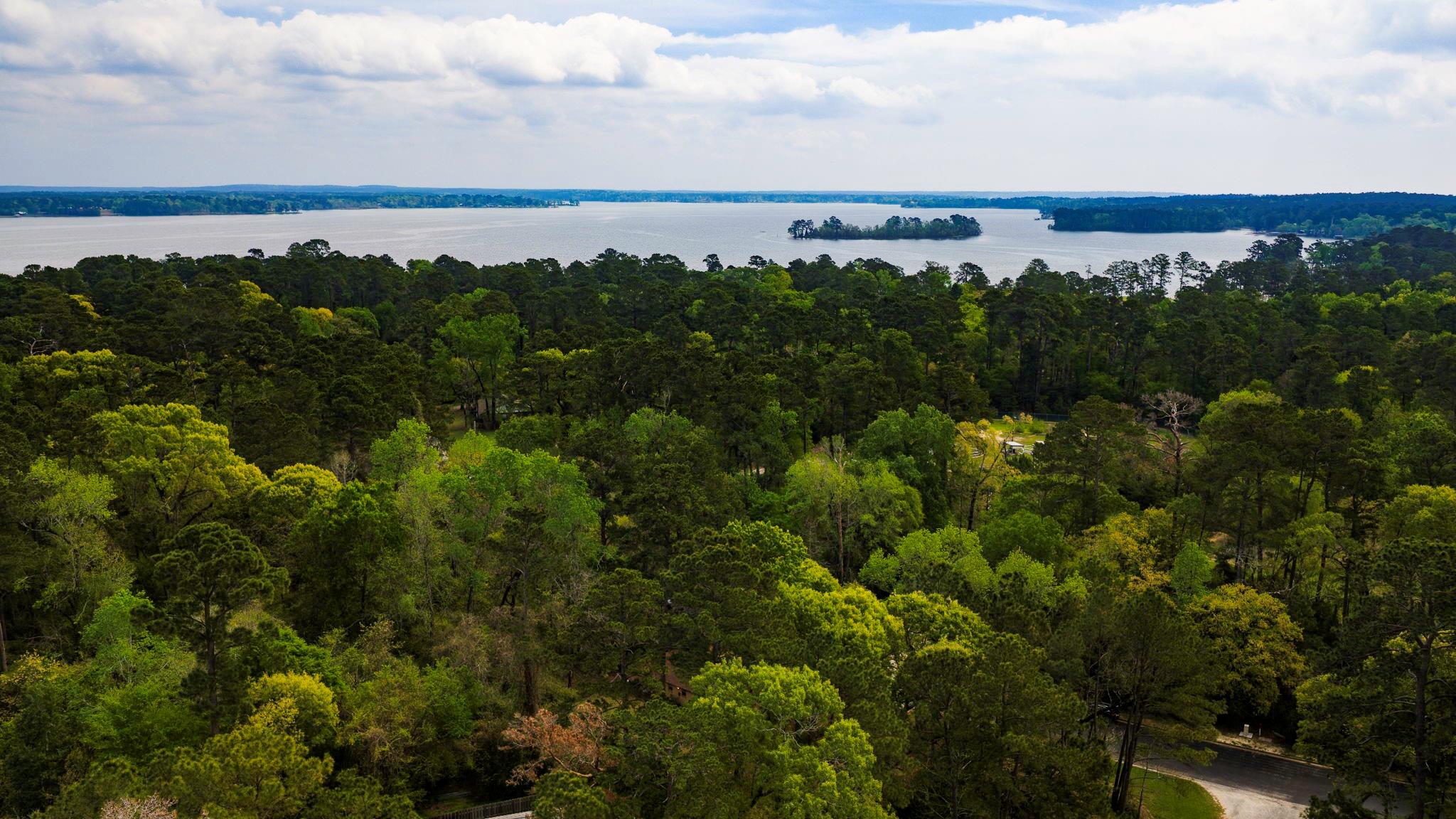 163 Westwood Drive E