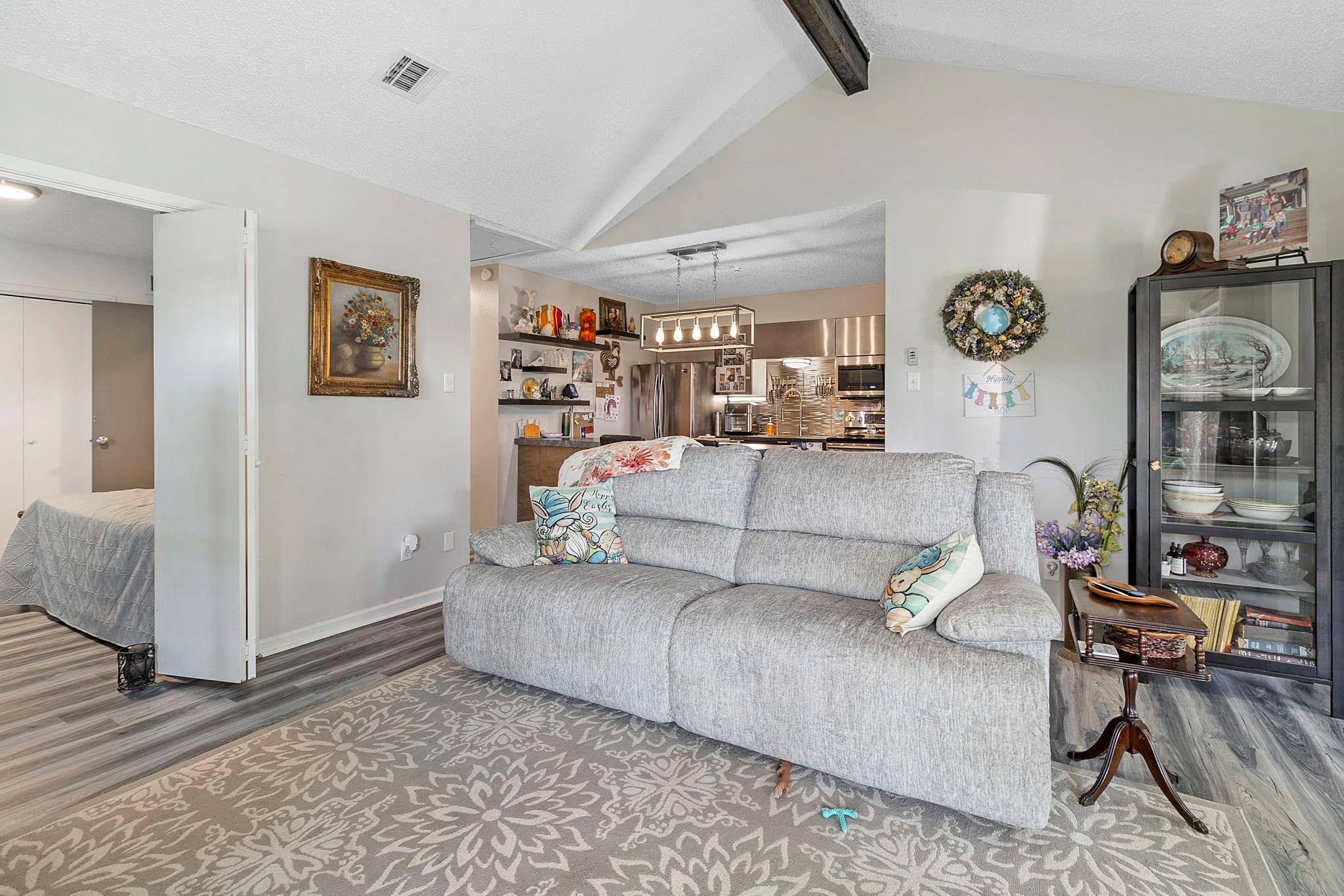 17 Townhouse Lane
