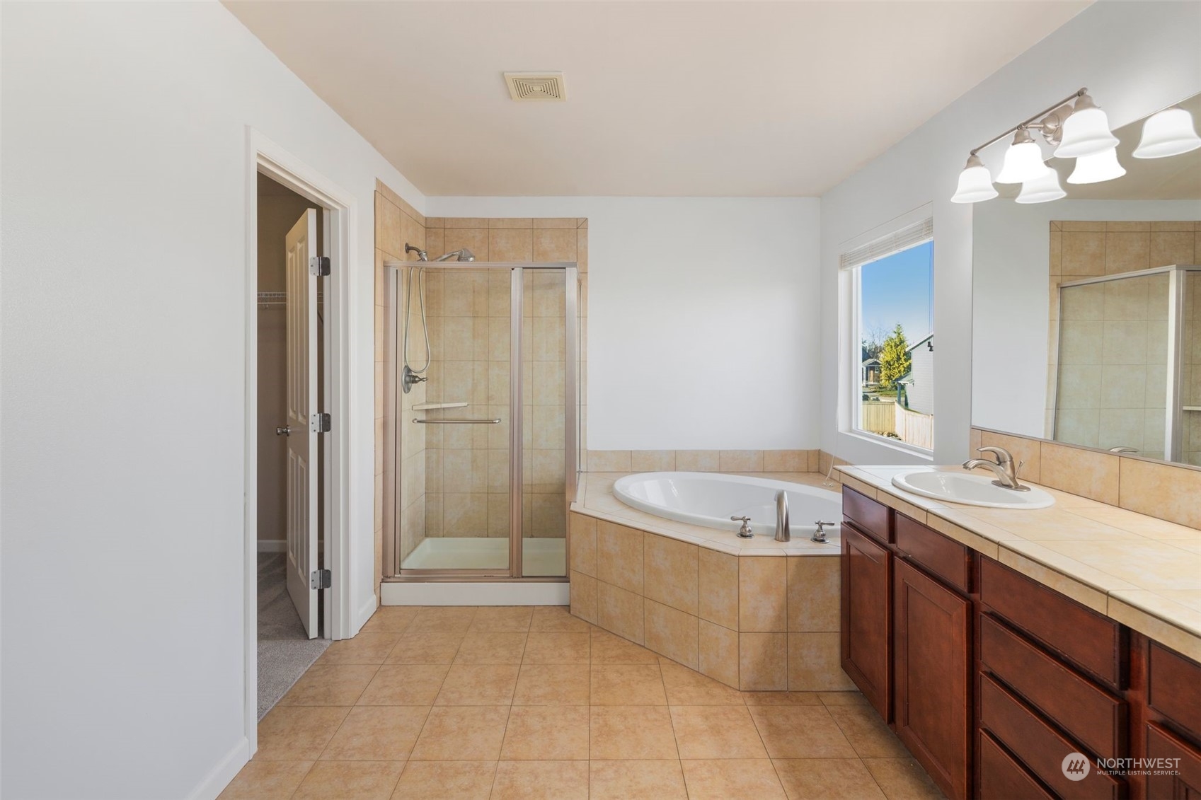 7147 286th Place NW
