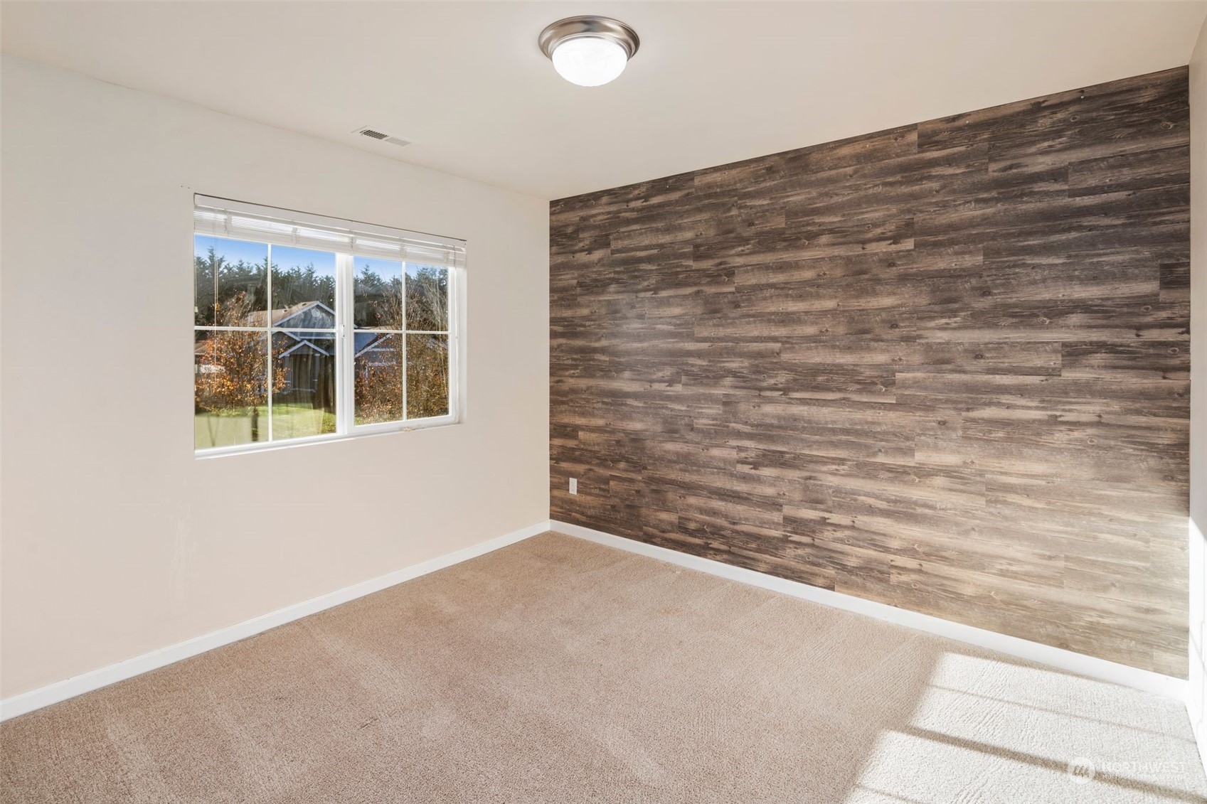 7147 286th Place NW