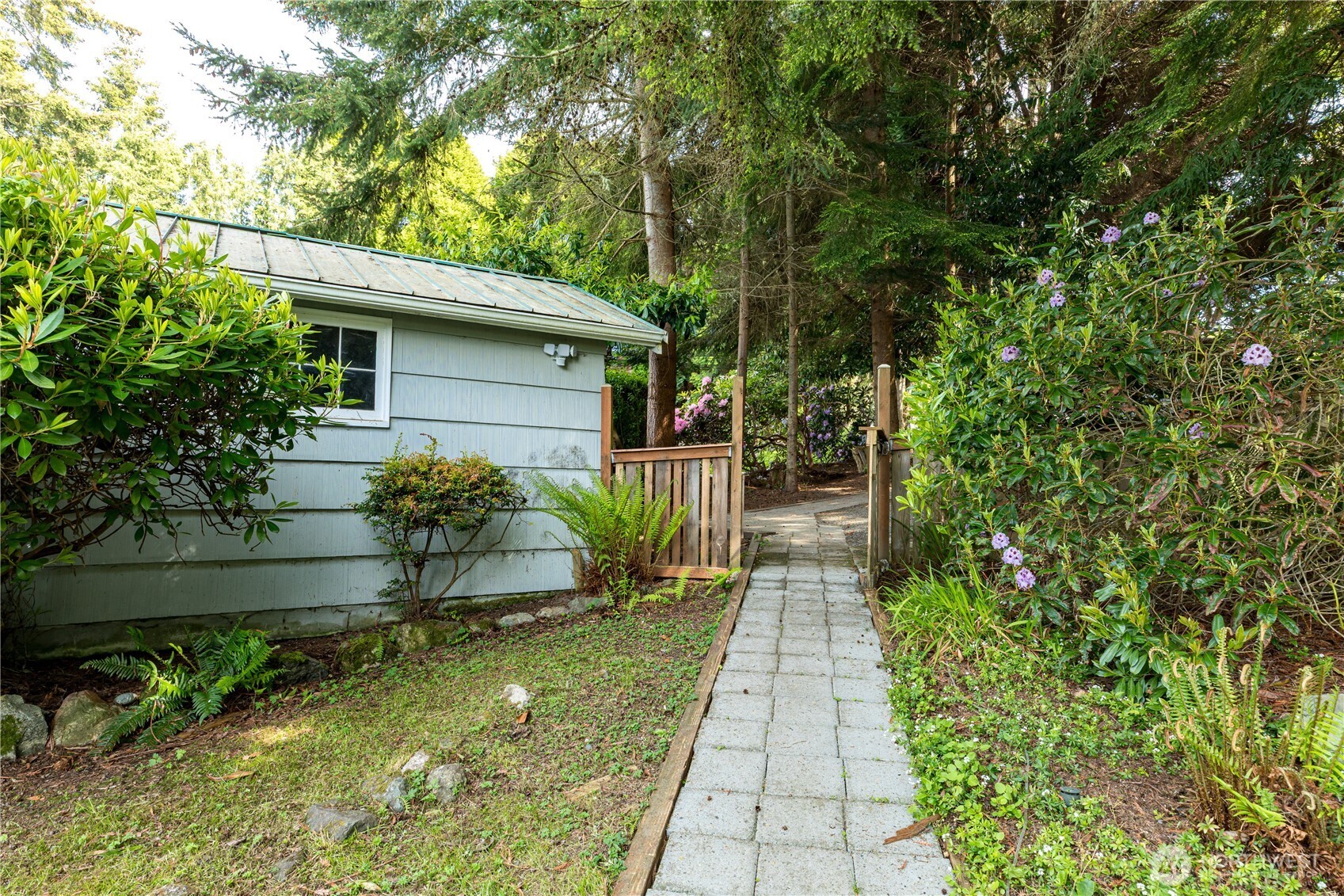 3115 Saratoga Road