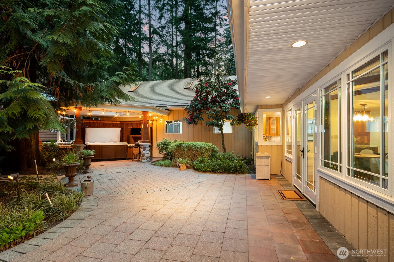 16 Bridlewood Circle