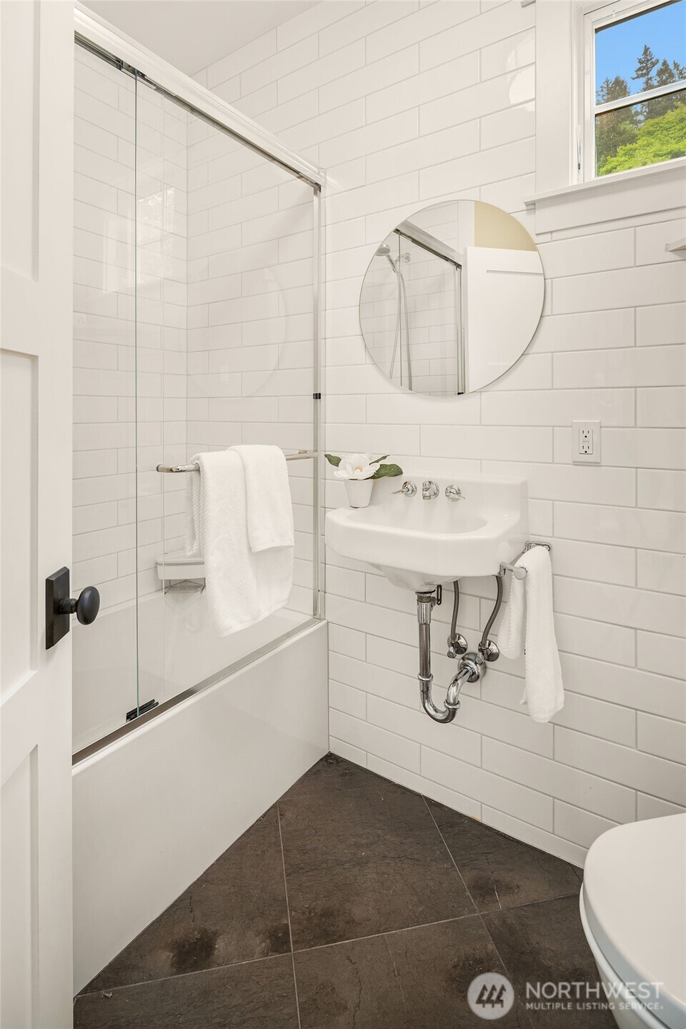 2033 E Lake Sammamish Parkway NE