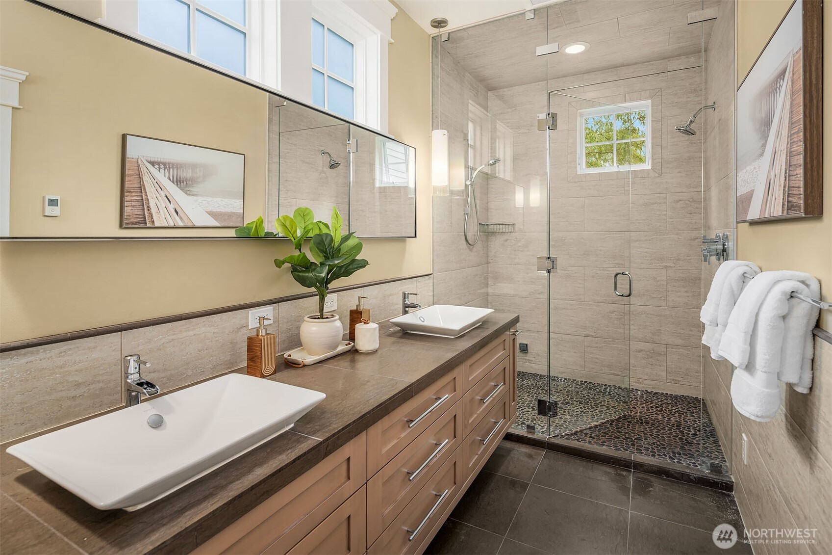 2033 E Lake Sammamish Parkway NE
