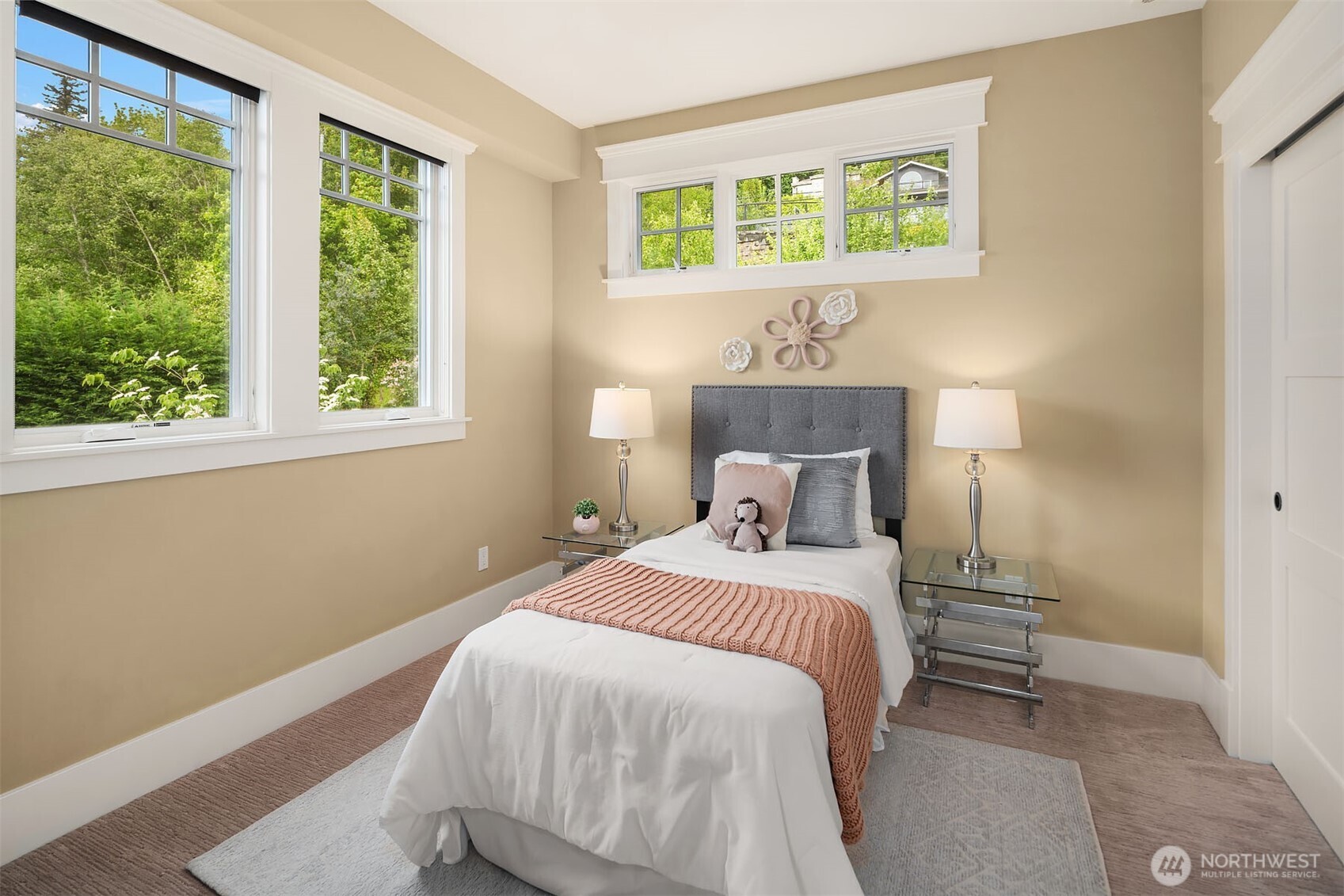 2033 E Lake Sammamish Parkway NE