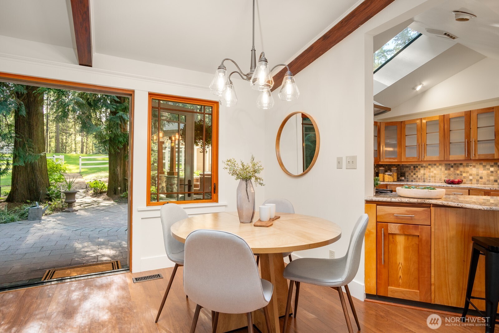 16 Bridlewood Circle