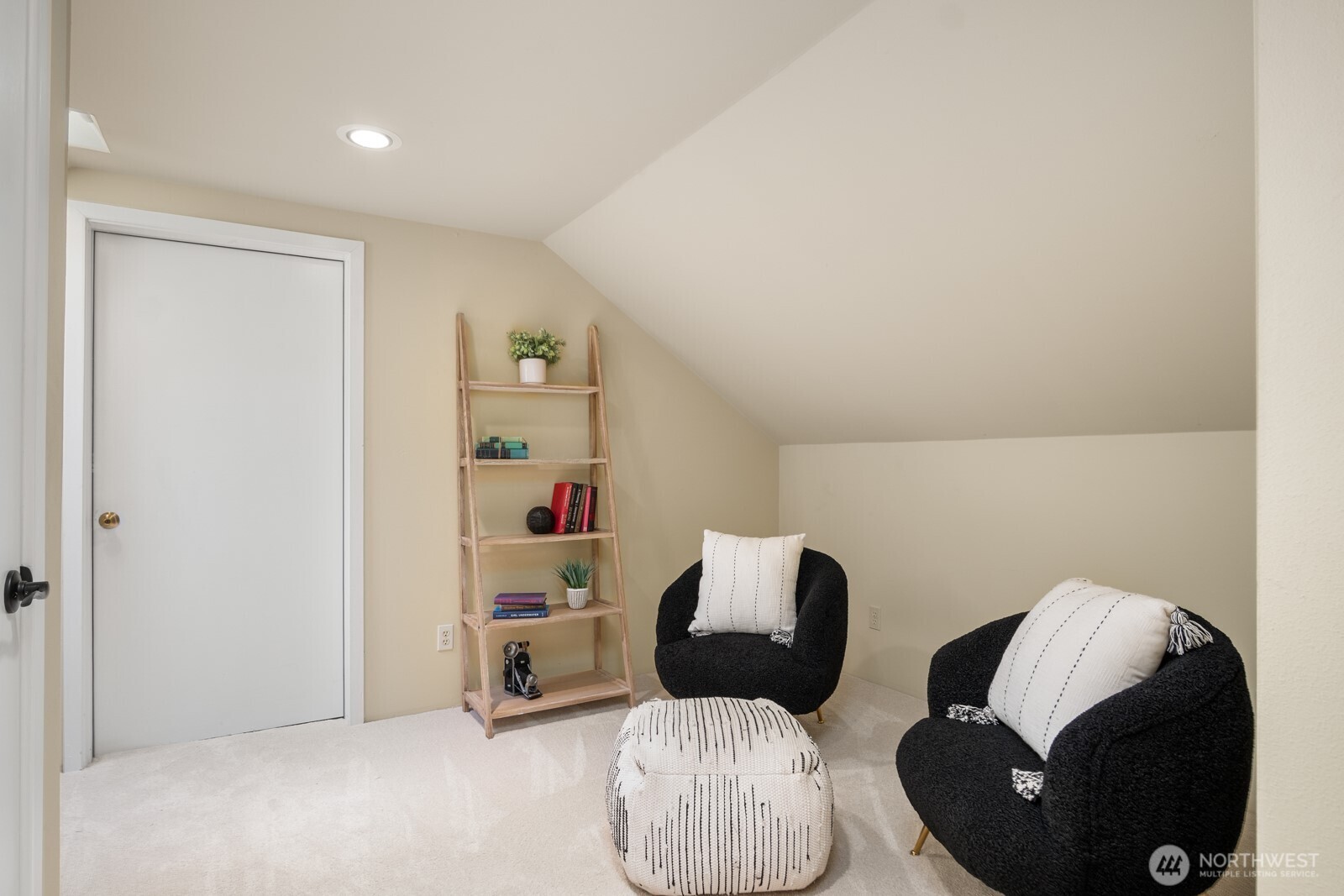 16 Bridlewood Circle