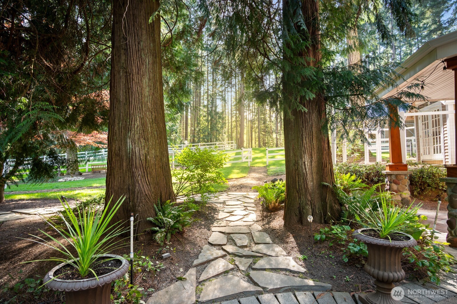 16 Bridlewood Circle