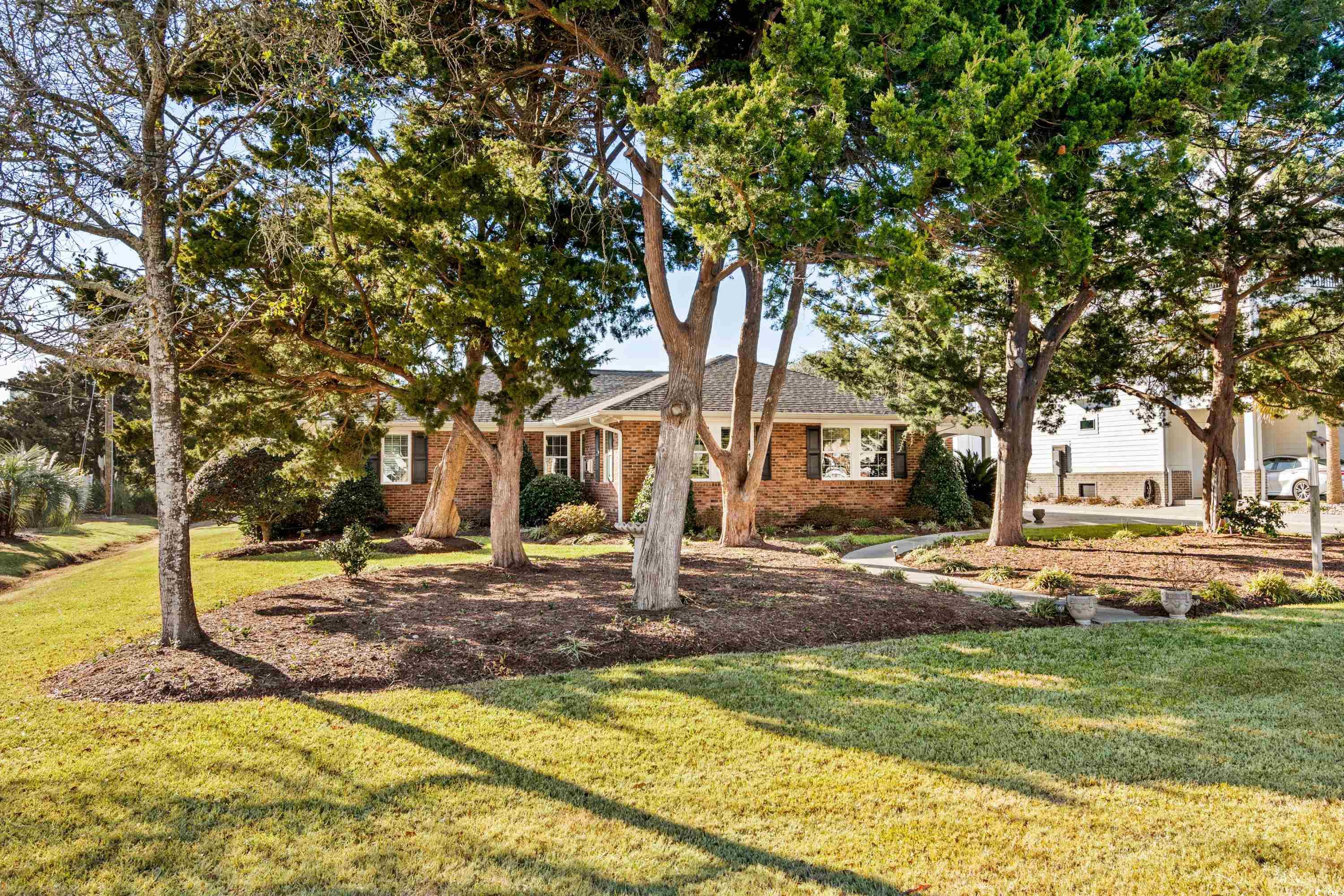 205 9th Ave. N