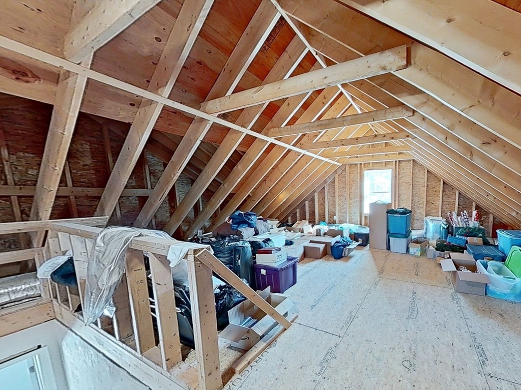 1313 Whipple Rd
