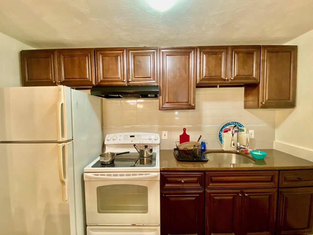 115 W Squantum St # 302
