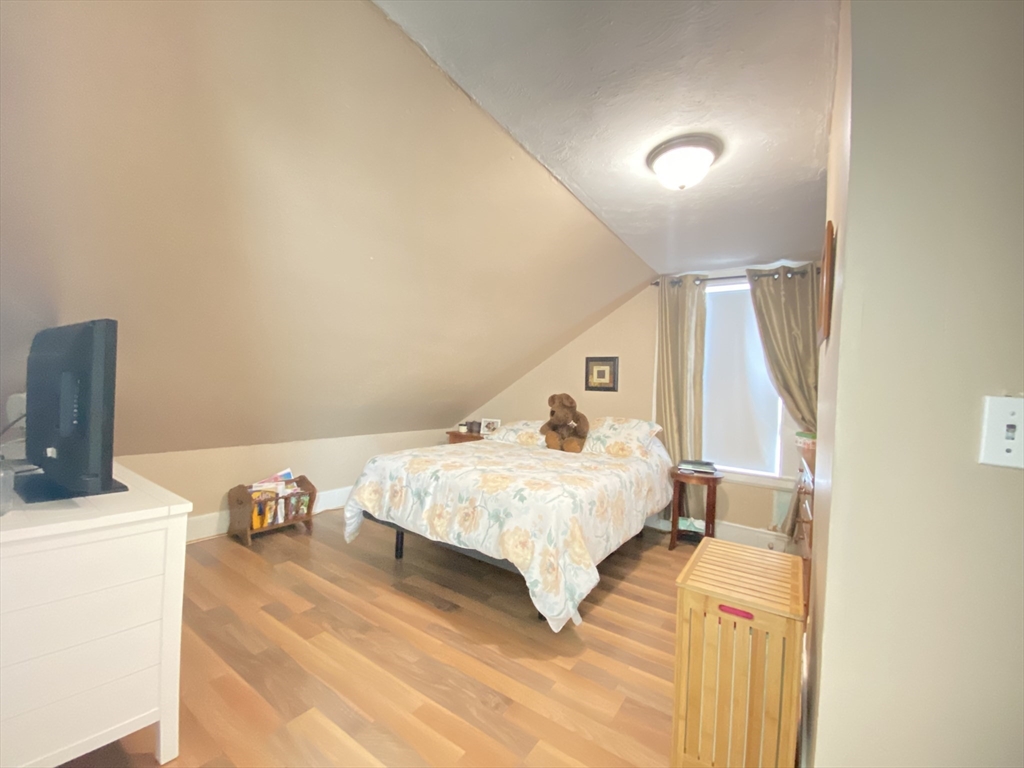 1 Minton St # 2
