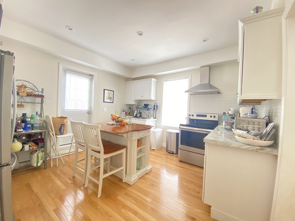 1 Minton St # 2