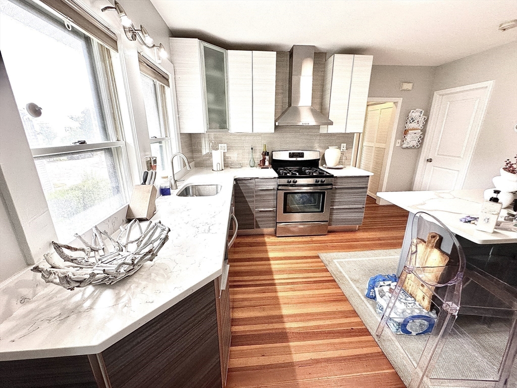 43-45 Roselin Ave