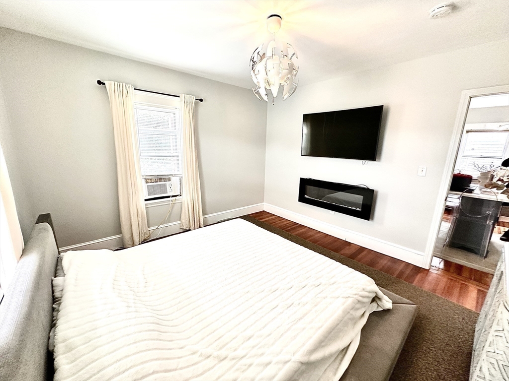 43-45 Roselin Ave