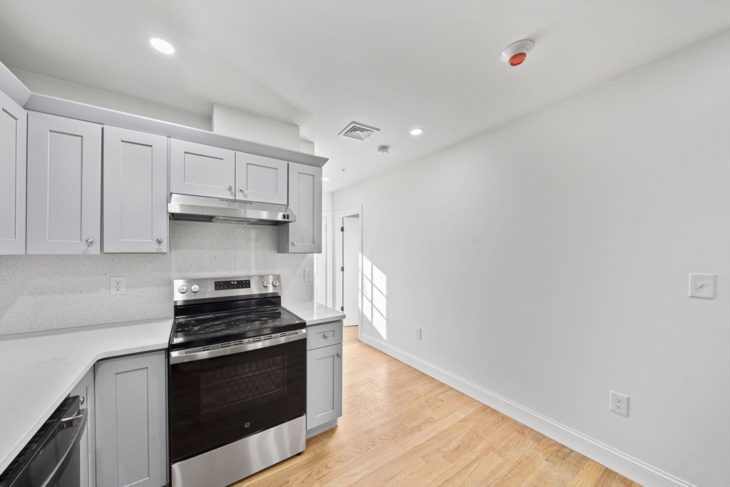 417 Commerical St # 1