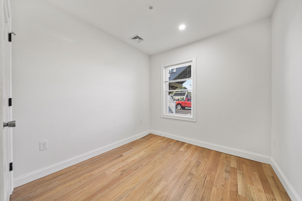 417 Commerical St # 1