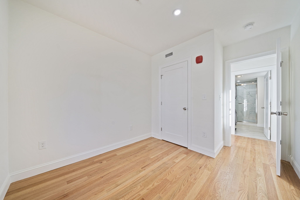 417 Commerical St # 1