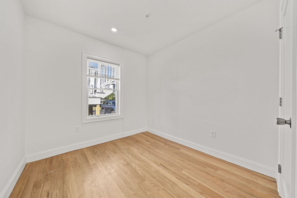 417 Commerical St # 1