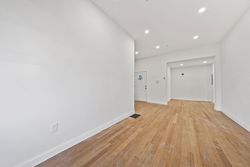 417 Commerical St # 1