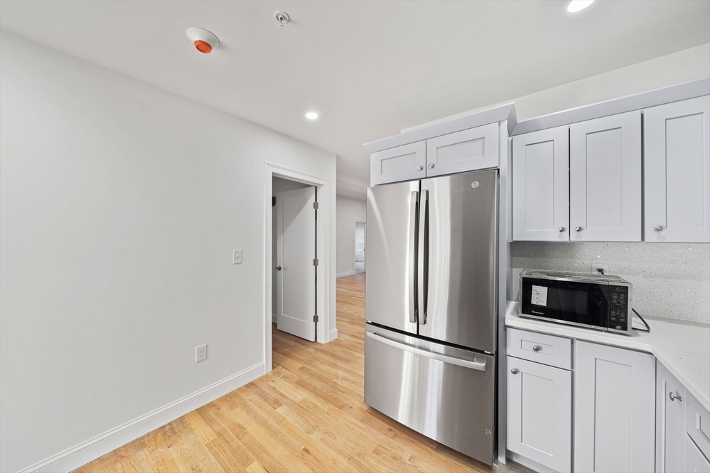 417 Commerical St # 1