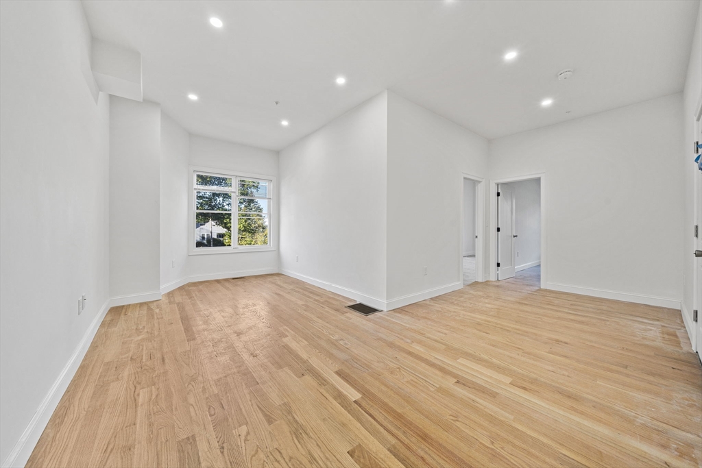 417 Commerical St # 2