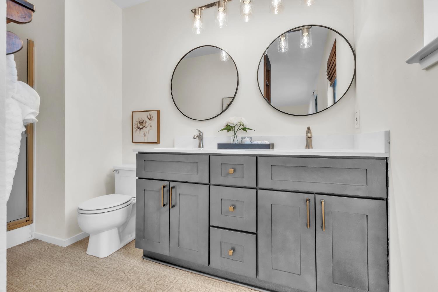 7151 Beach View Drive